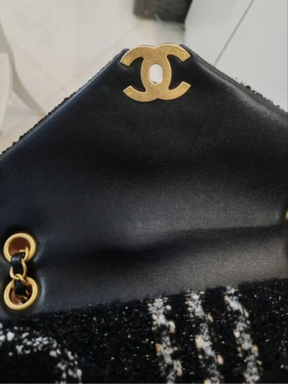 Chanel Tweed Classic Flap Chain Handbag